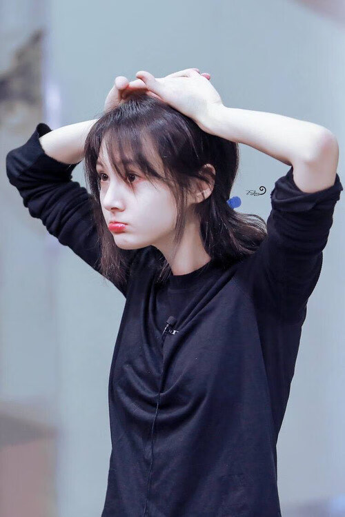 Jiu You-联盟是否应设立球员海外志愿服务基金