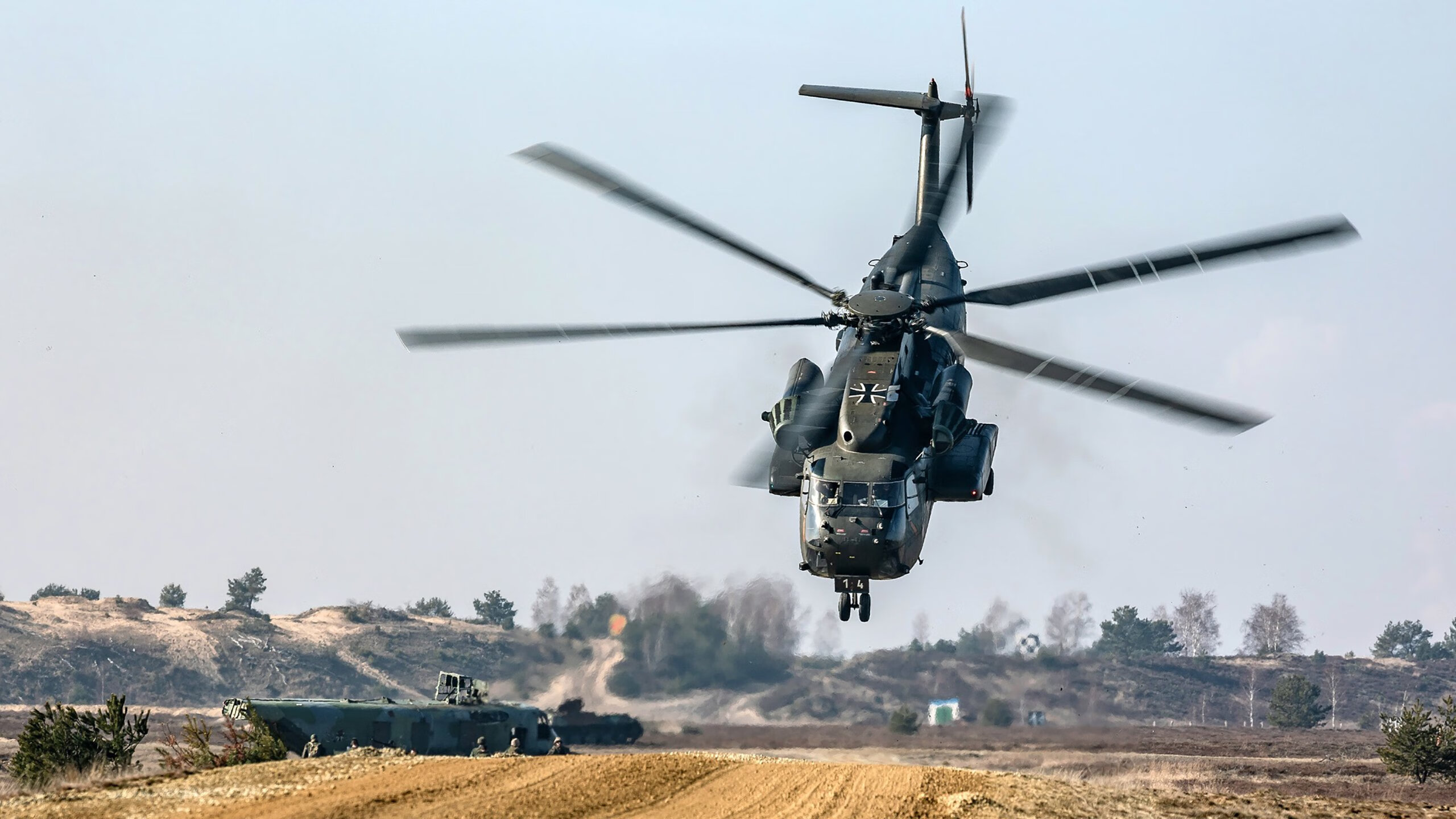 九游网游官网-丁俊晖分析比赛过程称细节决定成败，丁俊晖赛场上施展失传的绝技