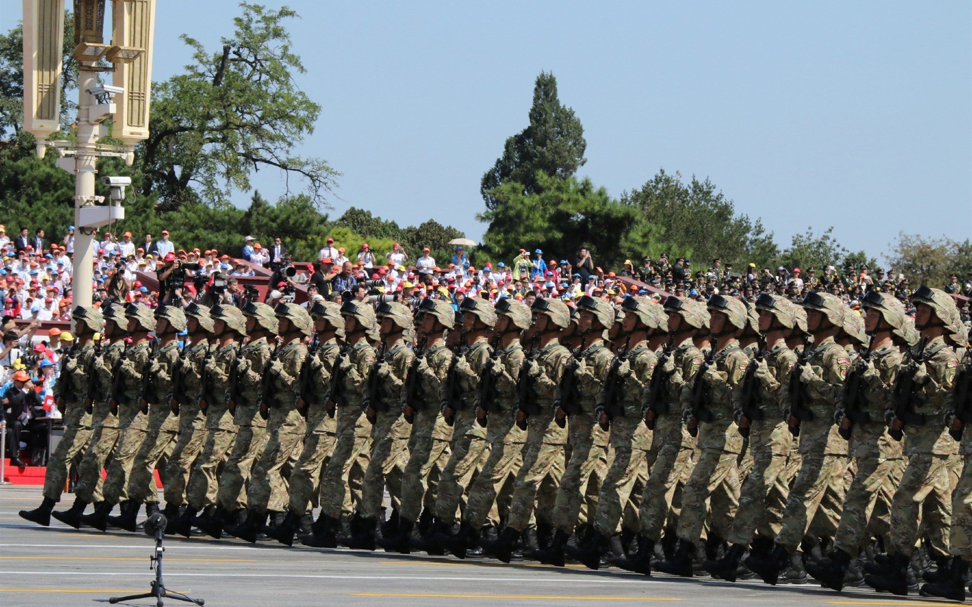 九游网页版入口-特斯·冯·迪克:巧妙的传球创造机会,成为南非队全场的进攻发起点